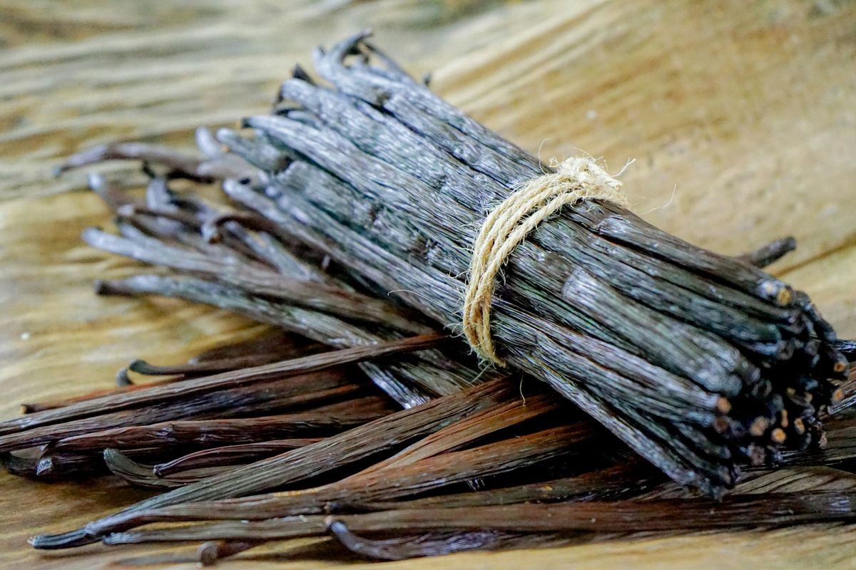 Vainas de vainilla atadas